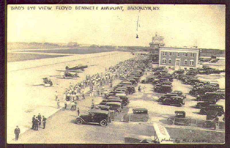 A large crowd and vintage airplanes at the dedication ceremony of Floyd Bennett Field in 1930.