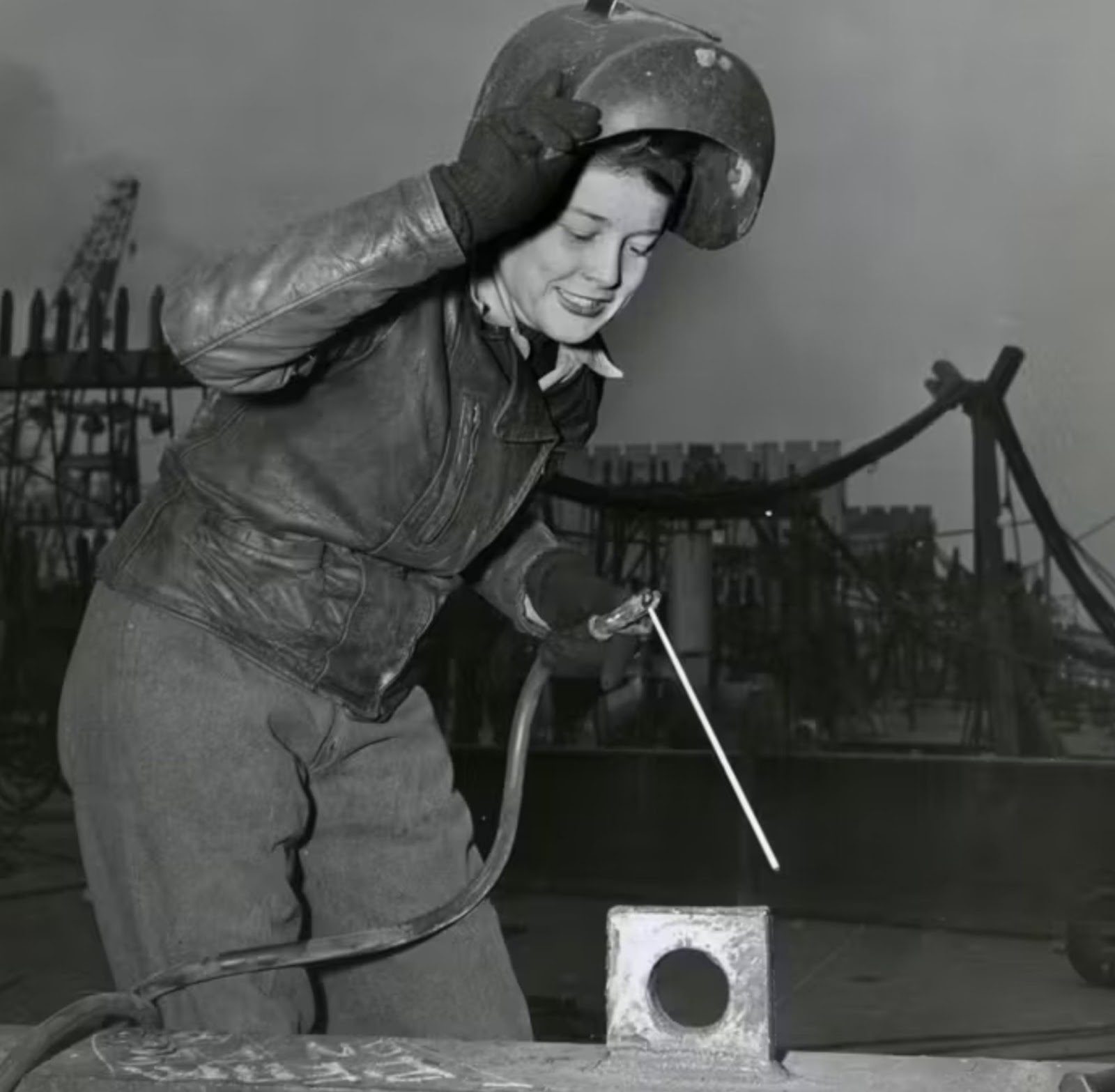 Female shipyard workers during the Second World War